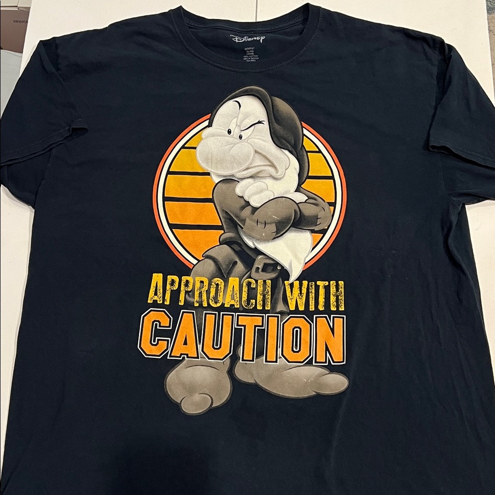 Disneys Grumpy Approach with Caution T-shirt size XL